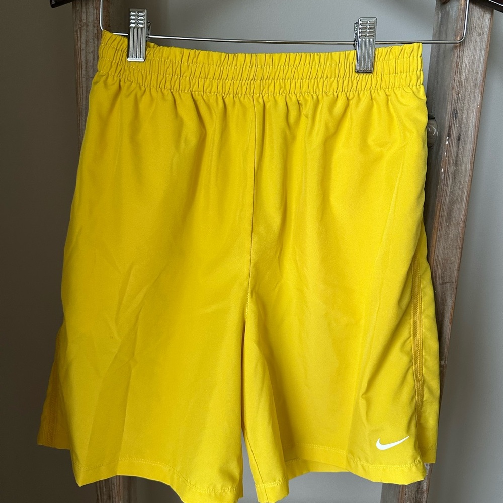 Nike Dri-fit Shorts. EUC. Youth XL